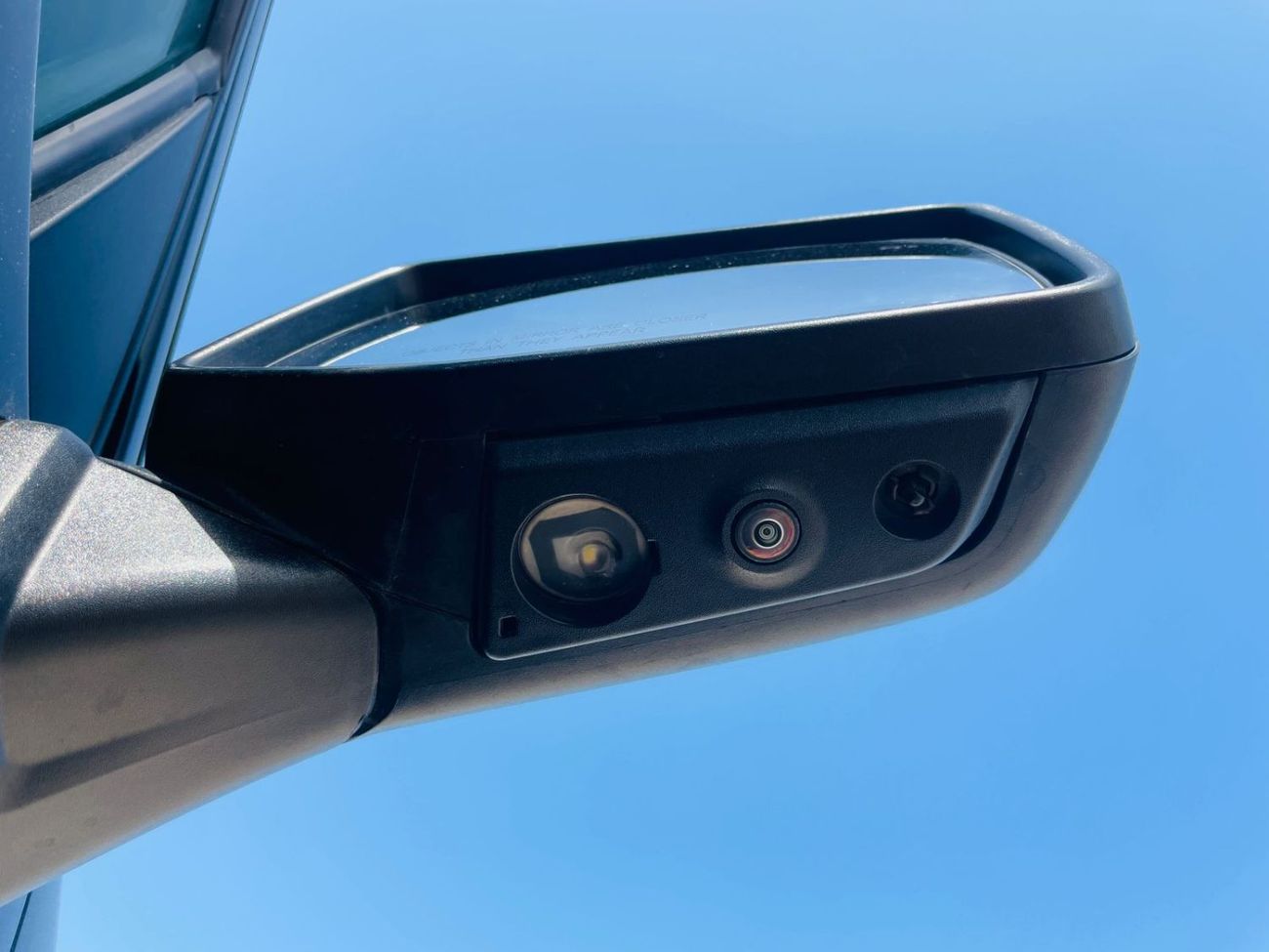 Chevrolet Silverado ZR2 Dual Cabin Pickup RHD 4WD 6.2L Eco tec3 V8 Petrol Engine Automatic 5 Seats 4 Doors