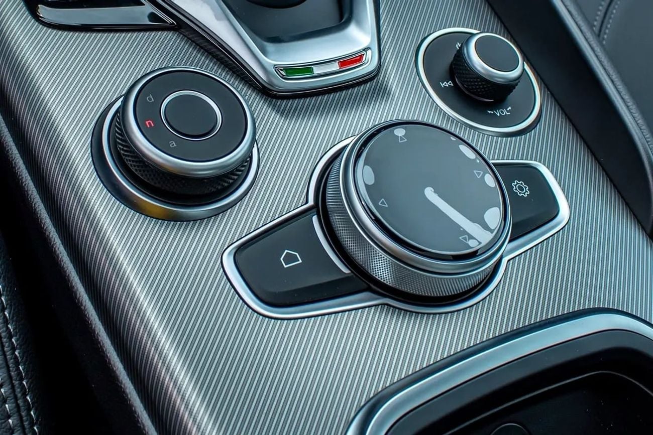 Alfa Romeo Giulia VELOCE 1,992/ Month | | Veloce MCA | | Gargash Warranty and Service