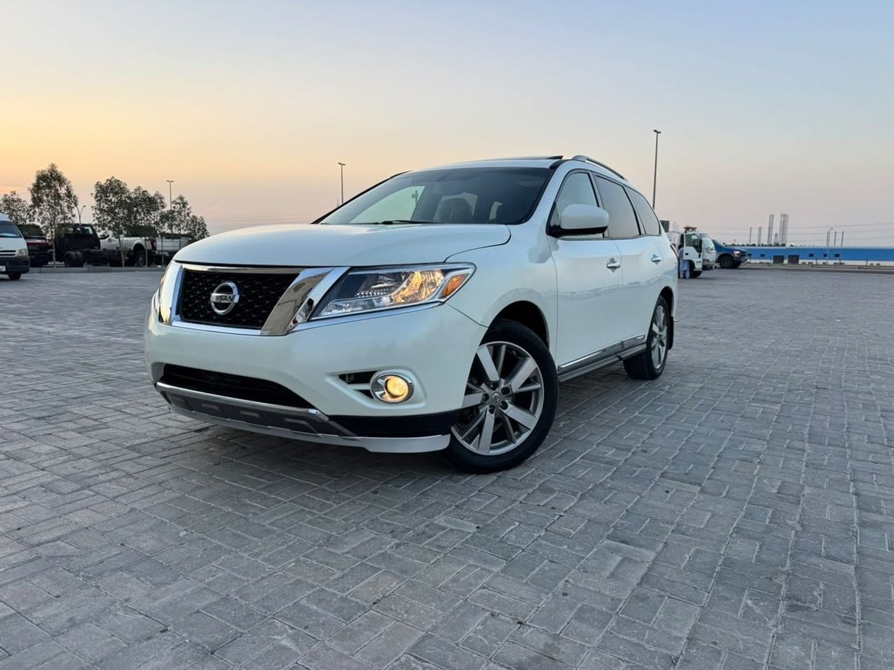 نيسان باثفايندر 2016