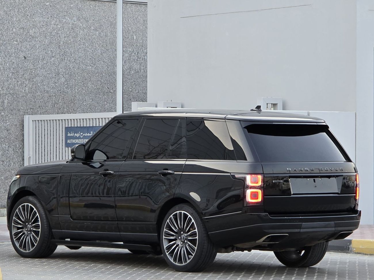 لاند روفر رينج روفر VOGUE SUPER CHARGED 2016 US (BODY KIT 2020) PERFECT CONDITION // FULL OPITION