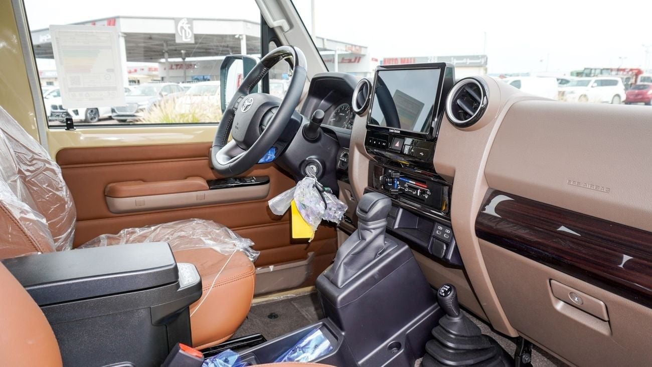 Toyota Land Cruiser 70 LX 4.0 L V6