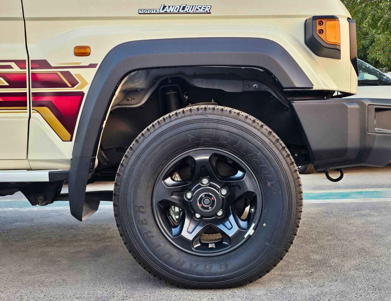 تويوتا لاند كروزر بيك آب LX LC79 / SINGLE CABIN /4.0L V6 PETROL M/T 4WD (CODE # LC79SCPM)