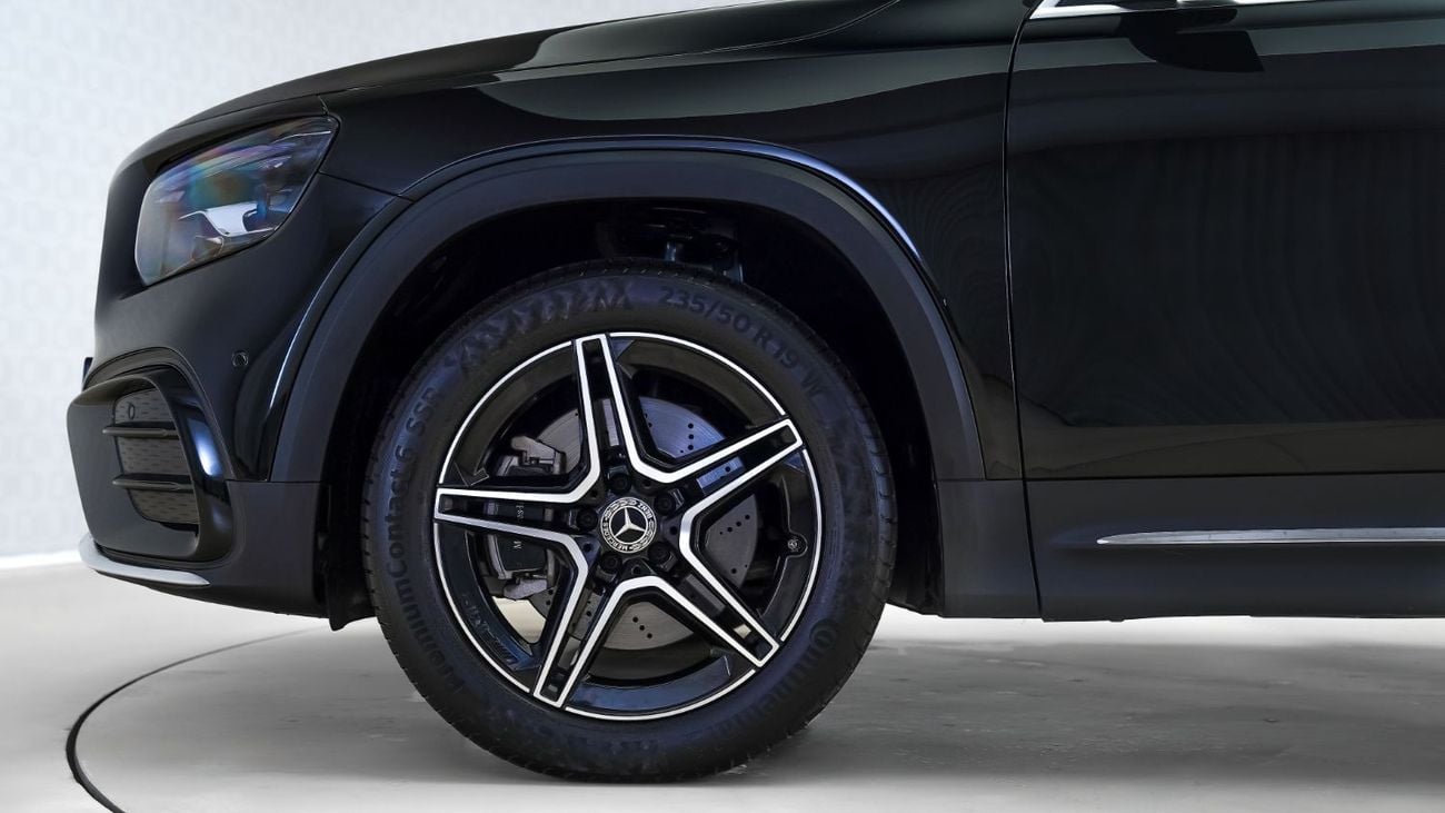 Mercedes Benz GLB250 4MATIC UAE's Very Best Example | AED 2,496 Per Month
