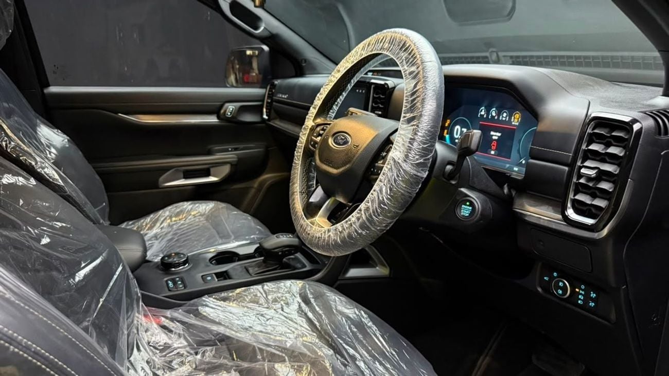 فورد ايفرست FORD EVEREST ,PLATINIUM ,YEAR 2023  ,AUTO TRANSMISSION ,ENGINE CAPACITY 3.0 LITER