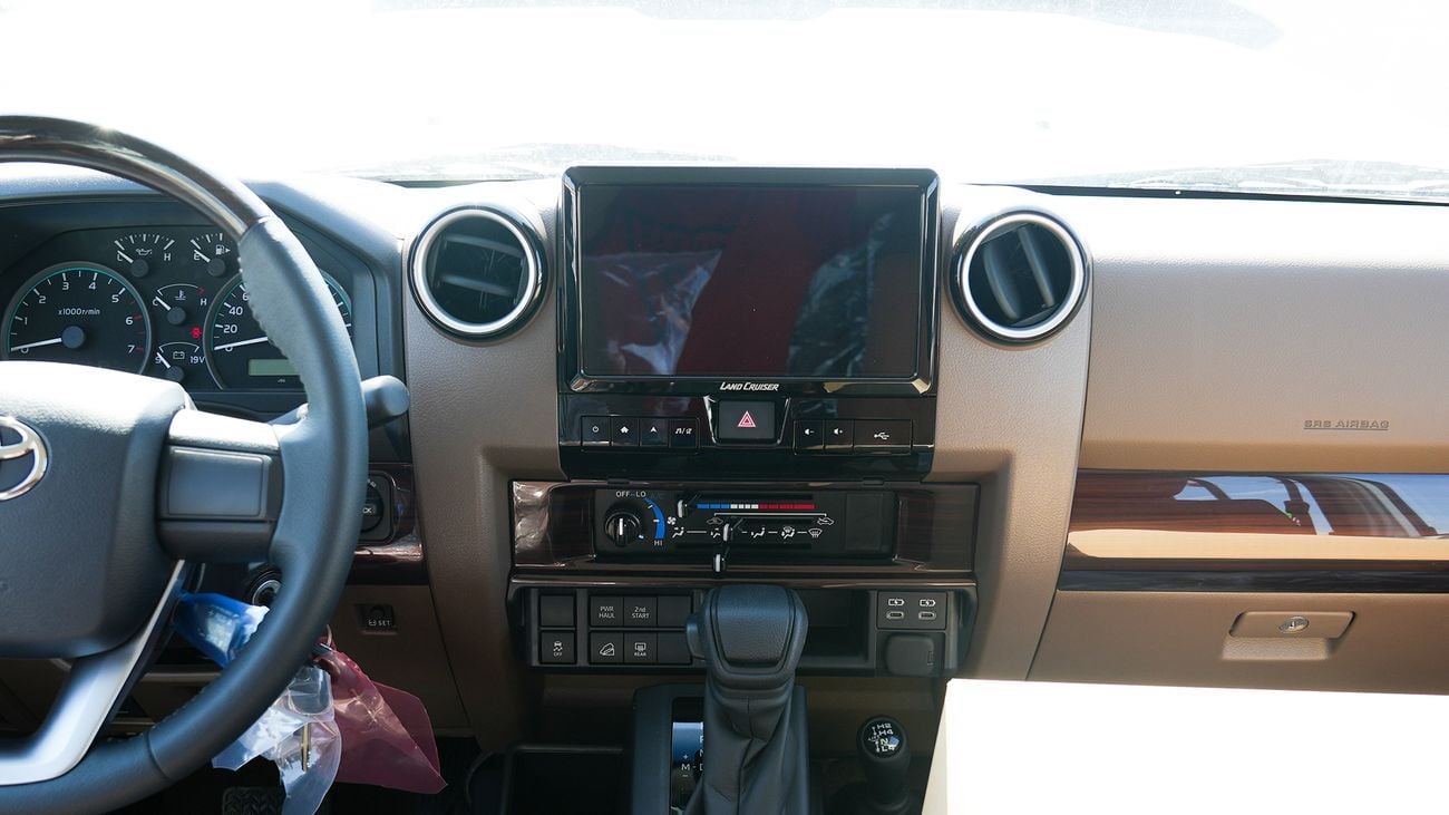 Toyota Land Cruiser LX V6