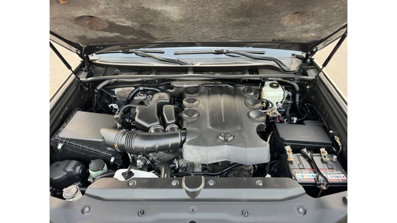 Toyota 4Runner 2019 SR5 PREMIUM SUNROOF 4x4 FULL OPTION US SPEC