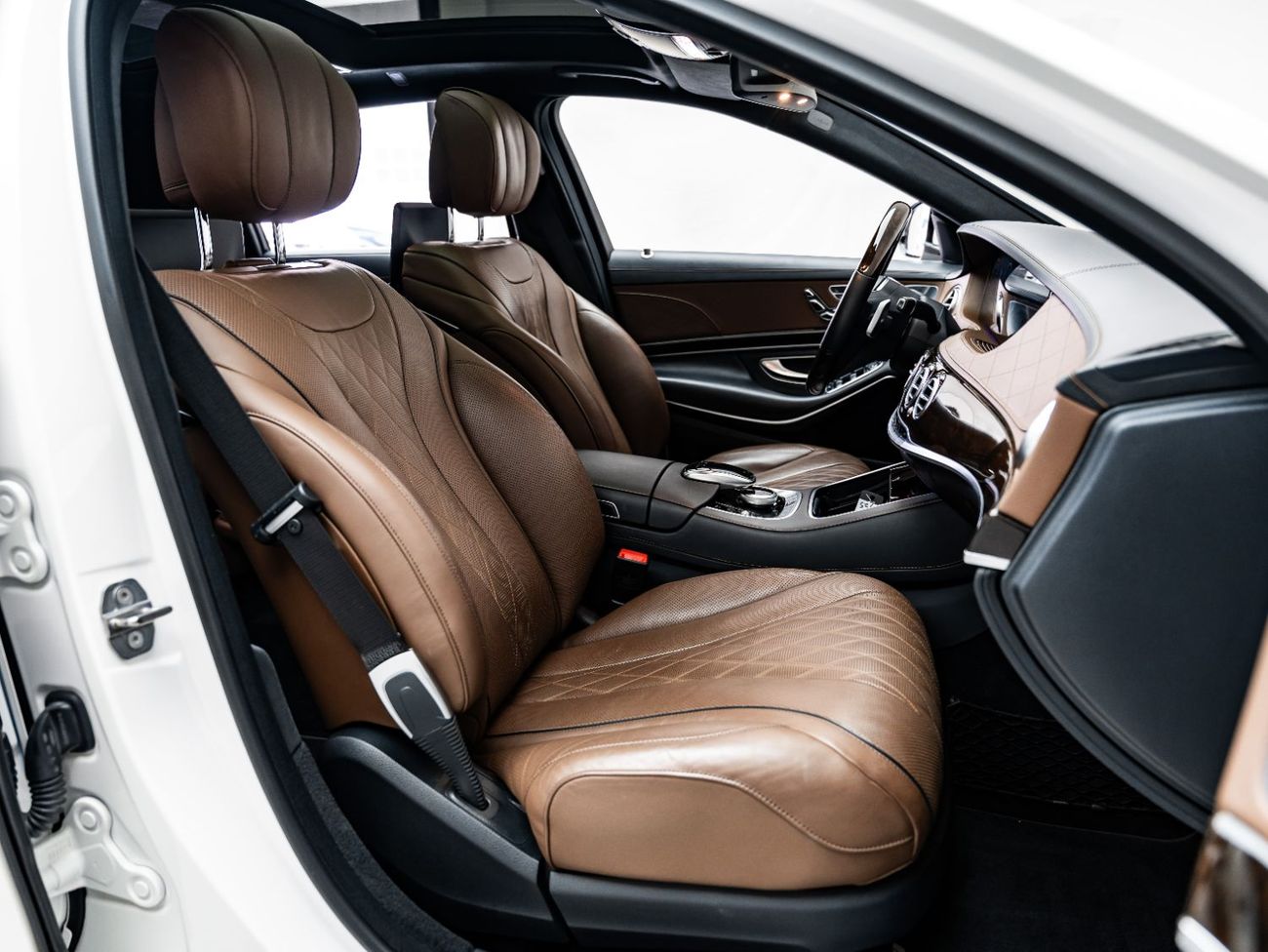 Mercedes-Benz S 560 Std 4.0L (469 HP) Mercedes S Class 560, 2027 Mercedes Warranty + Service Contract, GCC