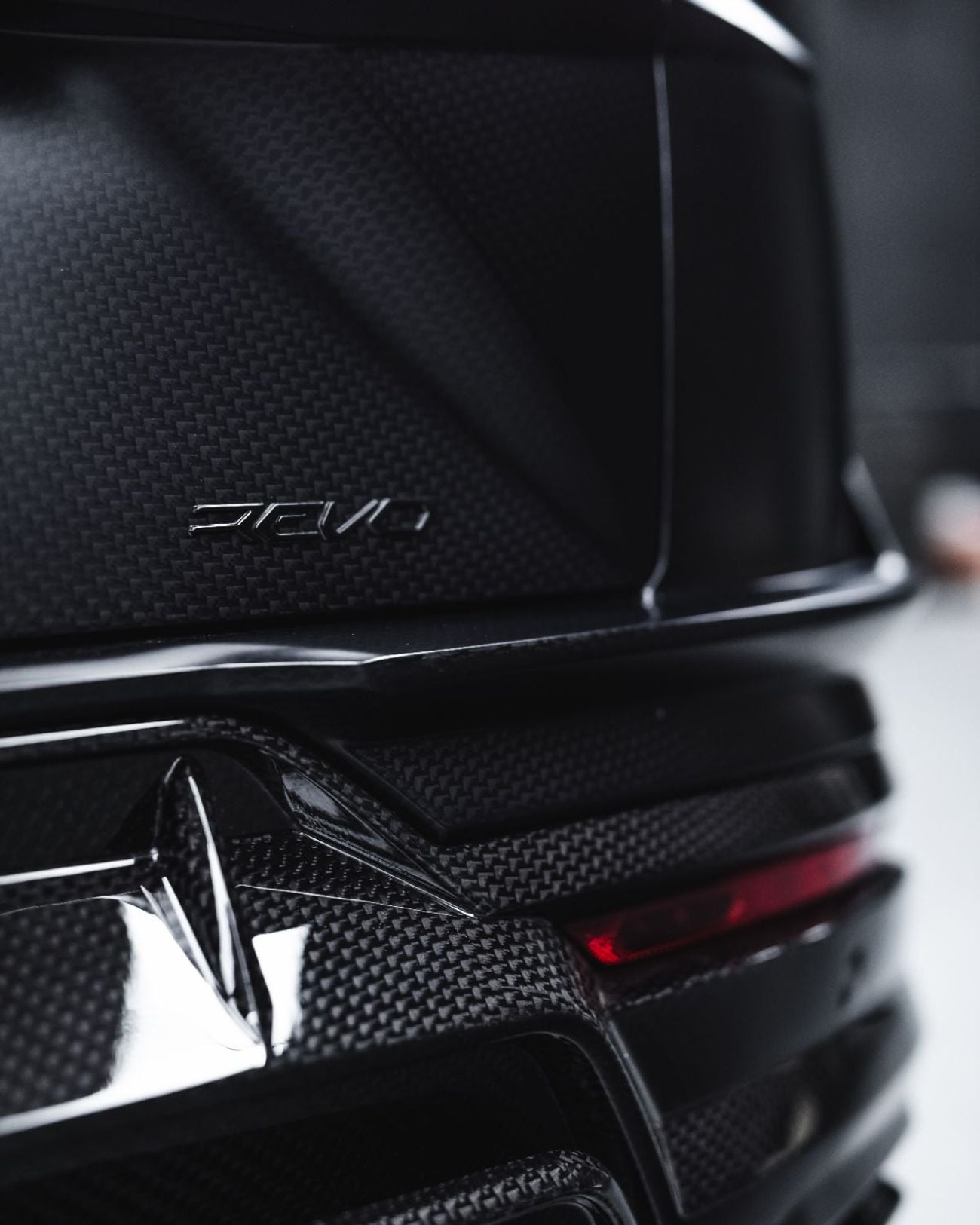 Lamborghini Urus 4.0T V8 Performante Lamborghini Urus Performante TopCar R’Evo Stealth Edition