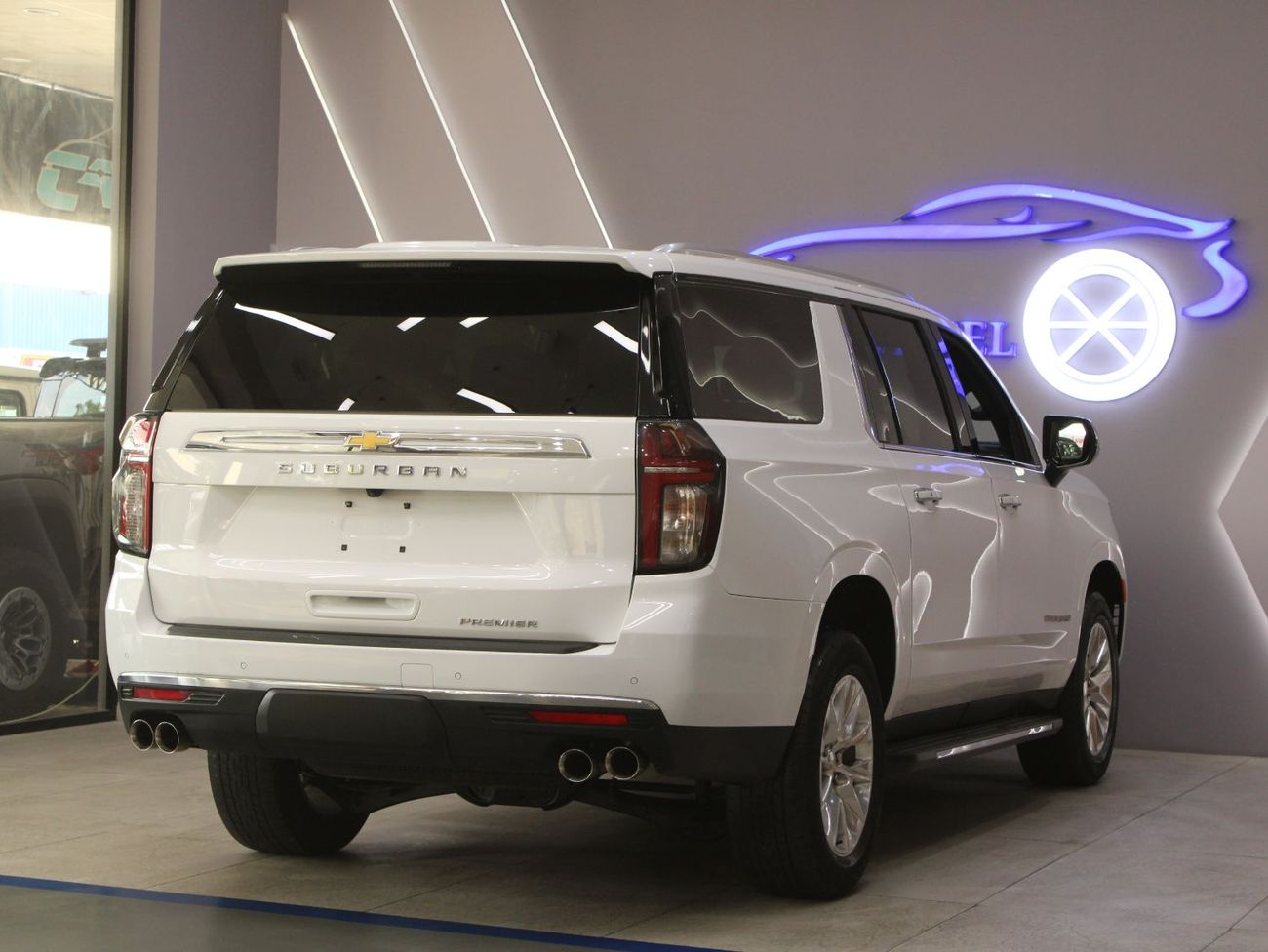 Chevrolet Suburban Premier 5.3L | VIP SEATS