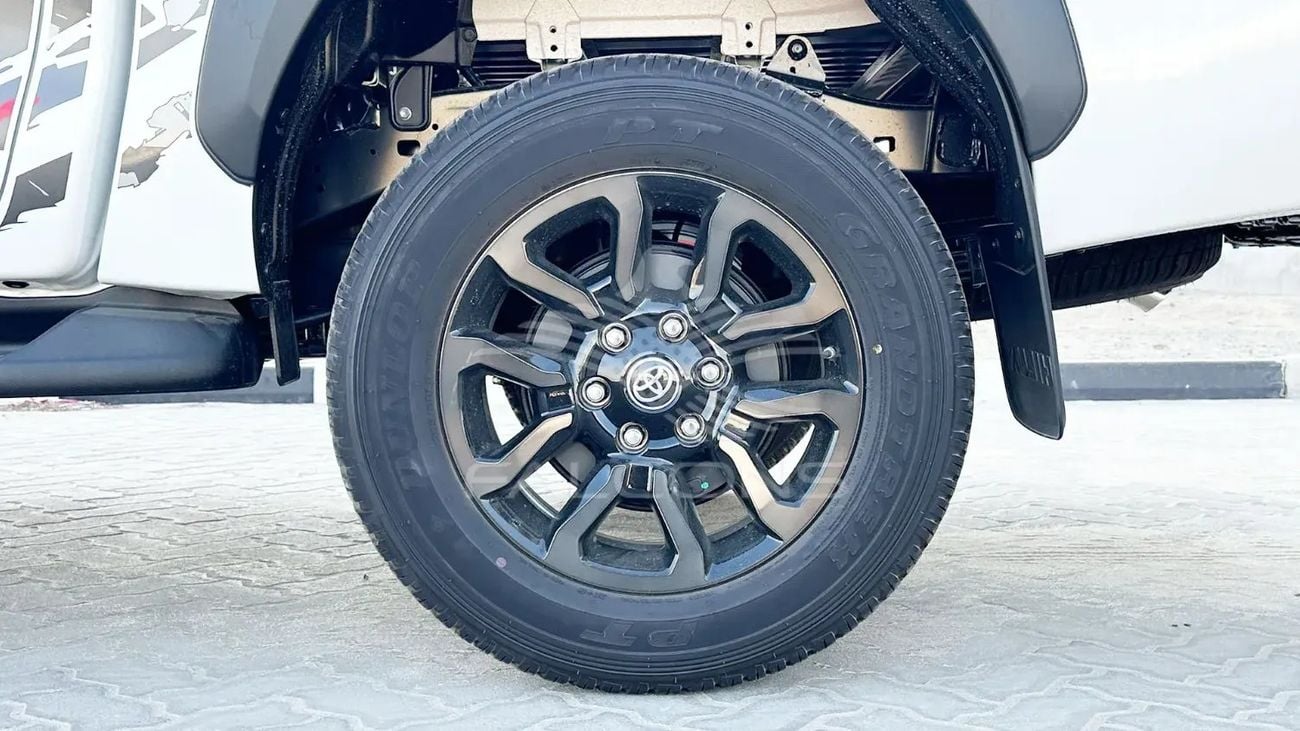 تويوتا هيلوكس Toyota Hilux 4.0L Adventure P DC 4WD AT