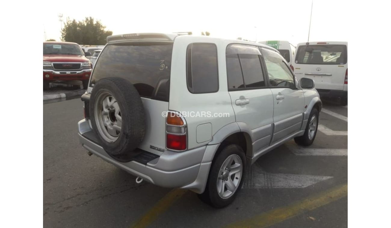 سوزوكي إيسكودو Suzuki Escudo RIGHT HAND DRIVE (Stock no PM 262)