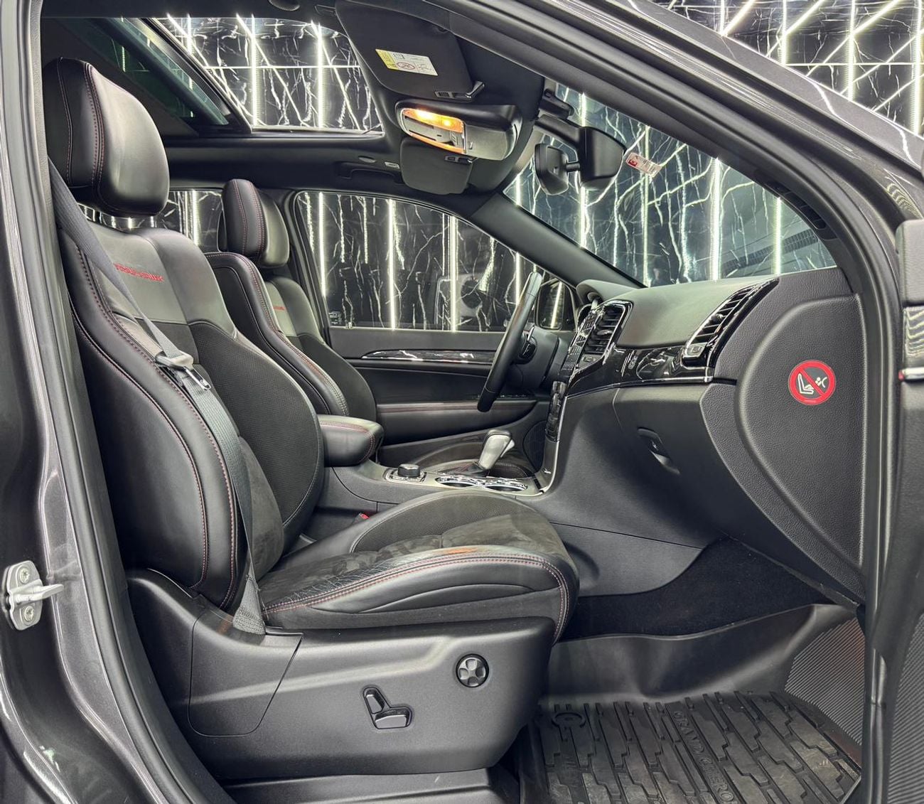 جيب جراند شيروكي Trailhawk 3.6L