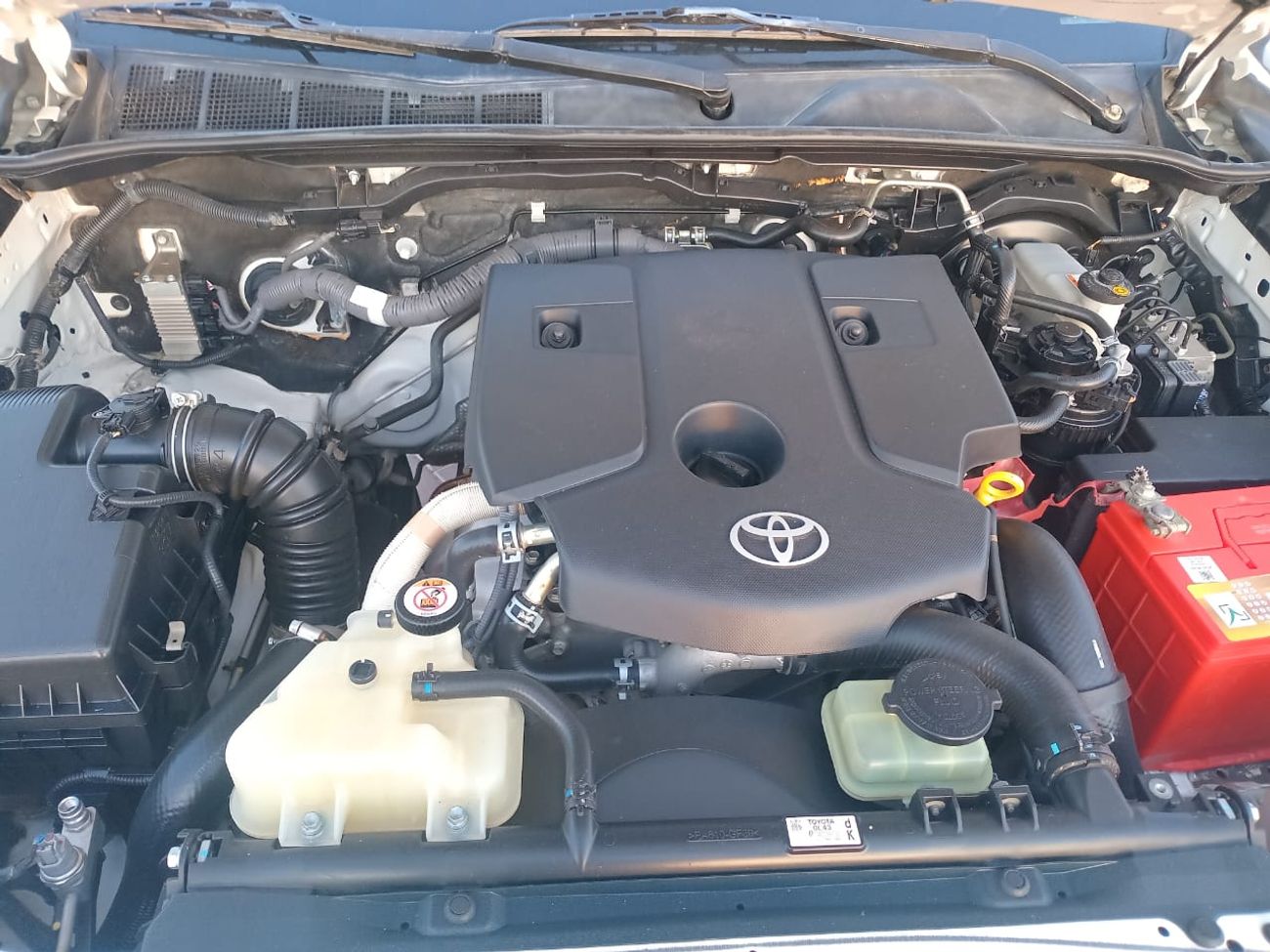 تويوتا هيلوكس DC 2.4L 4WD DIESEL MANUAL TRANSMISSION