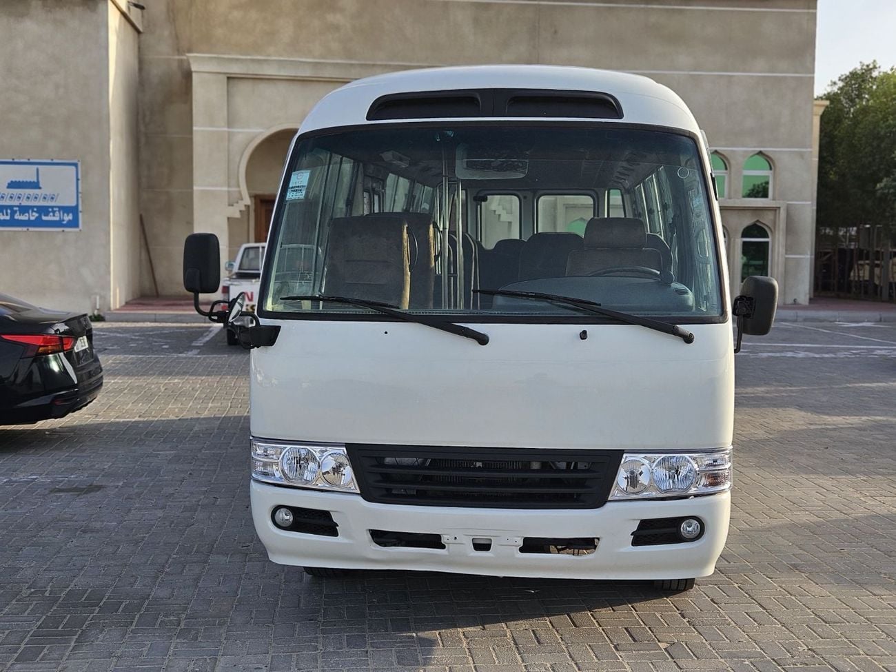 Toyota Coaster LWB Toyota coaster diesel 30 seaters 2008 LHD white in colour