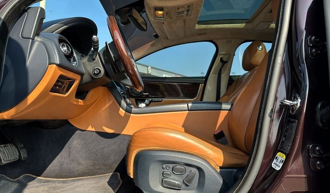 Jaguar XJ Autobiography LWB 5.0L XJ L Portfolio Supercharged 2011 V8 5.0L GCC Full Service History