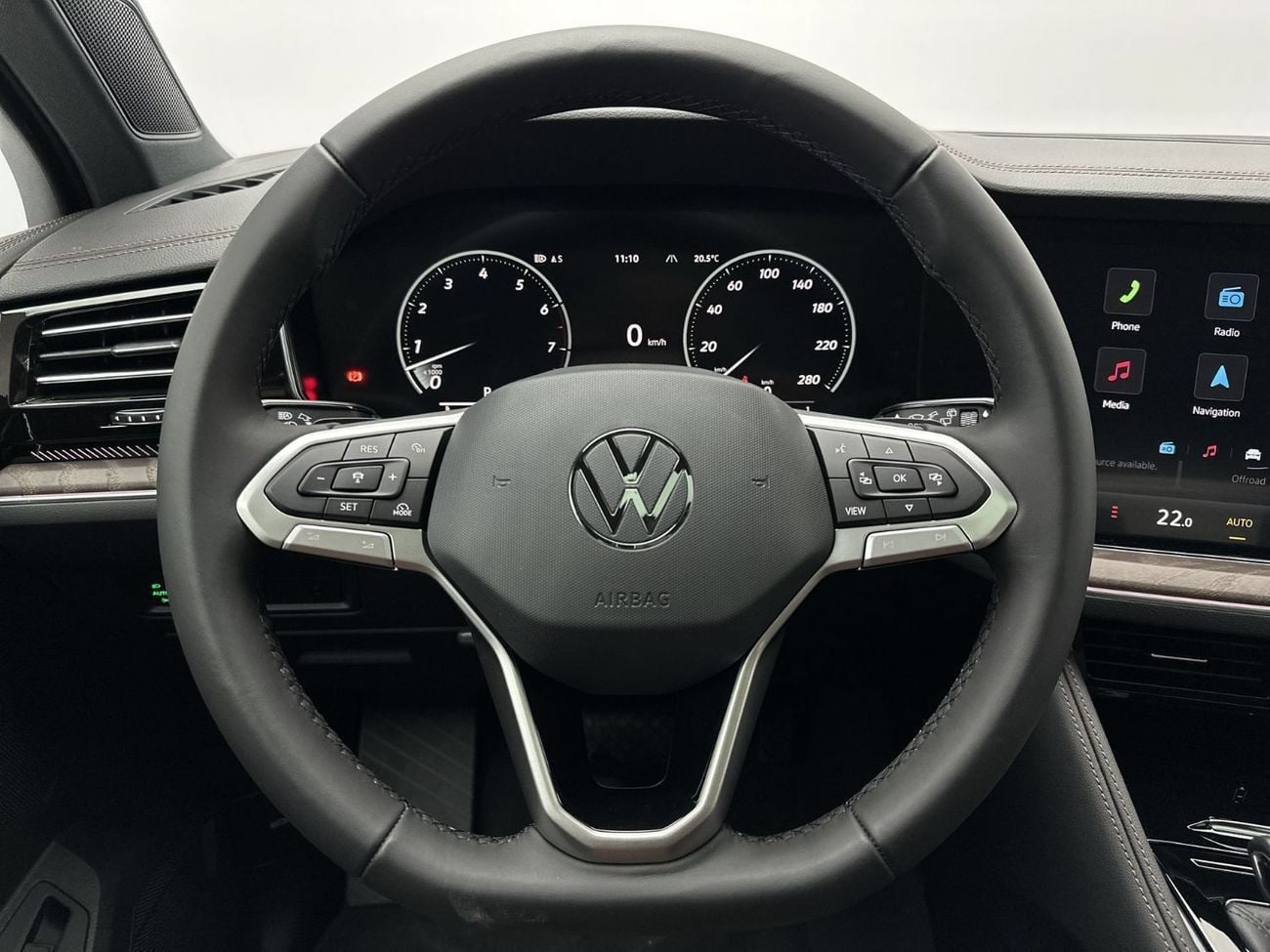 Volkswagen Touareg Touareg Elegance - Tirano (Ref#00417) / 39,100 AED SAVINGS from New Car