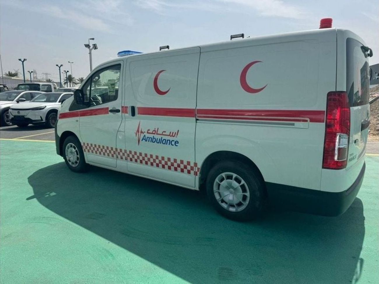 تويوتا هاياس 3.5L PETROL V6 STD ROOF AMBULANCE 2024