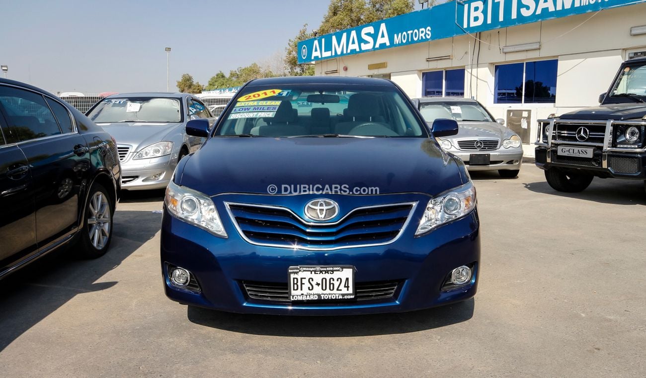 تويوتا كامري LE