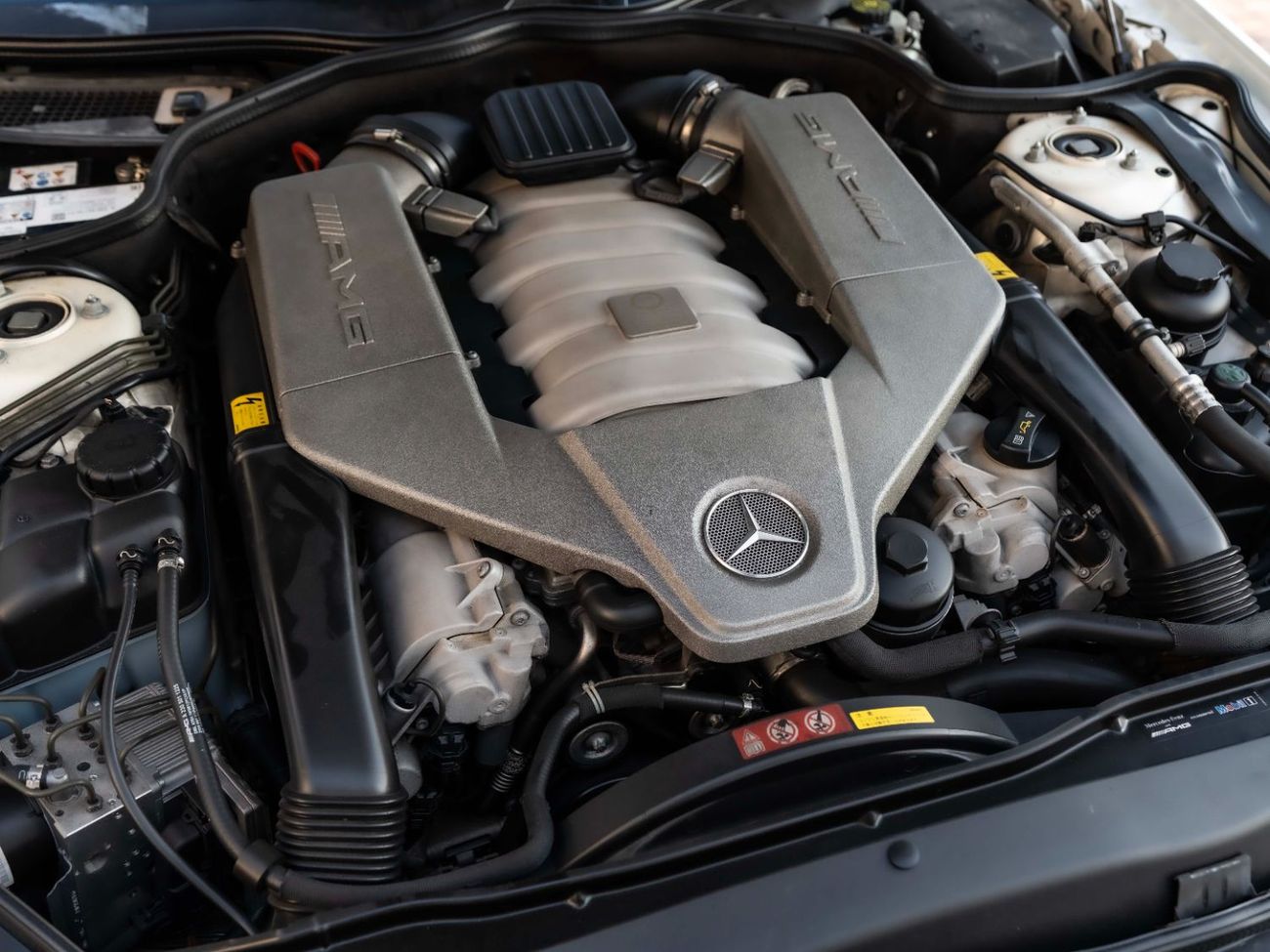 Mercedes-Benz SL 63 AMG AMG CONVERTIBLE