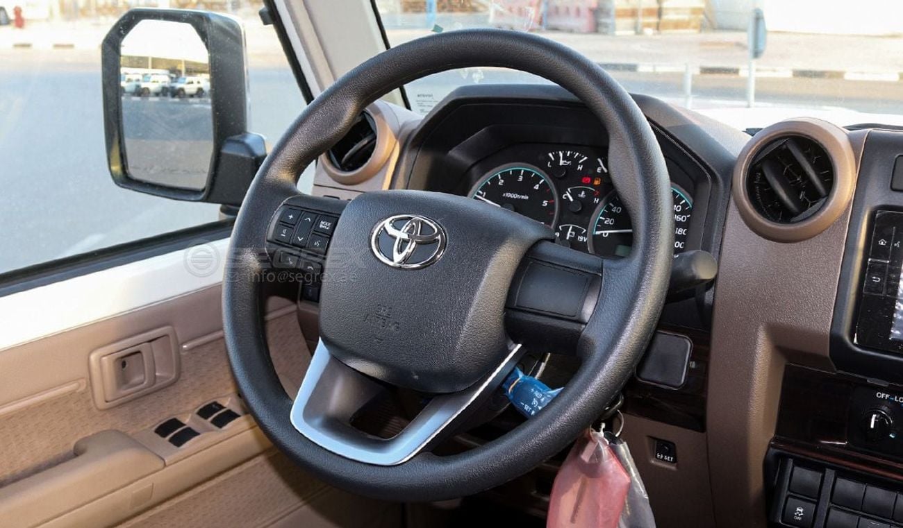 تويوتا لاند كروزر 70 2025 Model Toyota Land Cruiser Hardtop LC76, 2.8L Diesel 4WD 5M/T