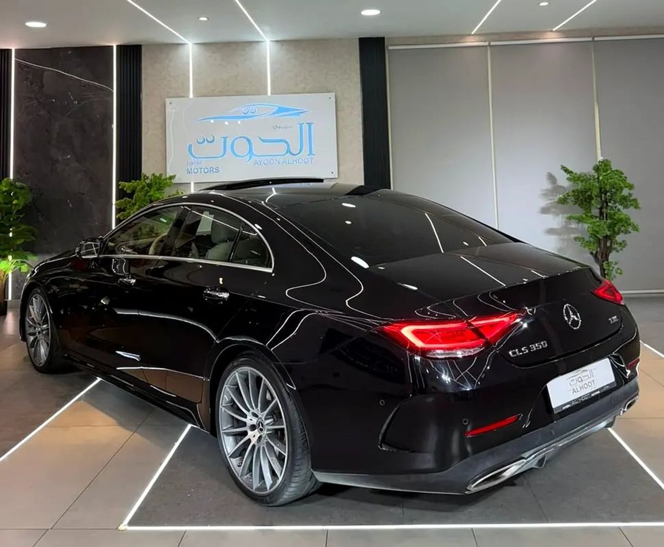 مرسيدس بنز CLS 350 SPECIAL EDITION MERCEDES CLS350 || TOP RANGE || F.S.H || SPECIAL ORDER INTERIOR || GCC || 68k MLS