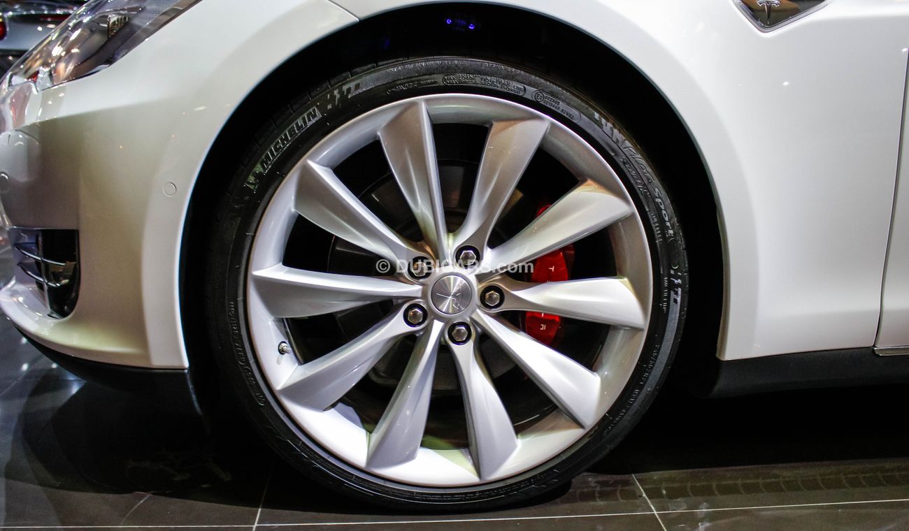 Tesla Model S P90D