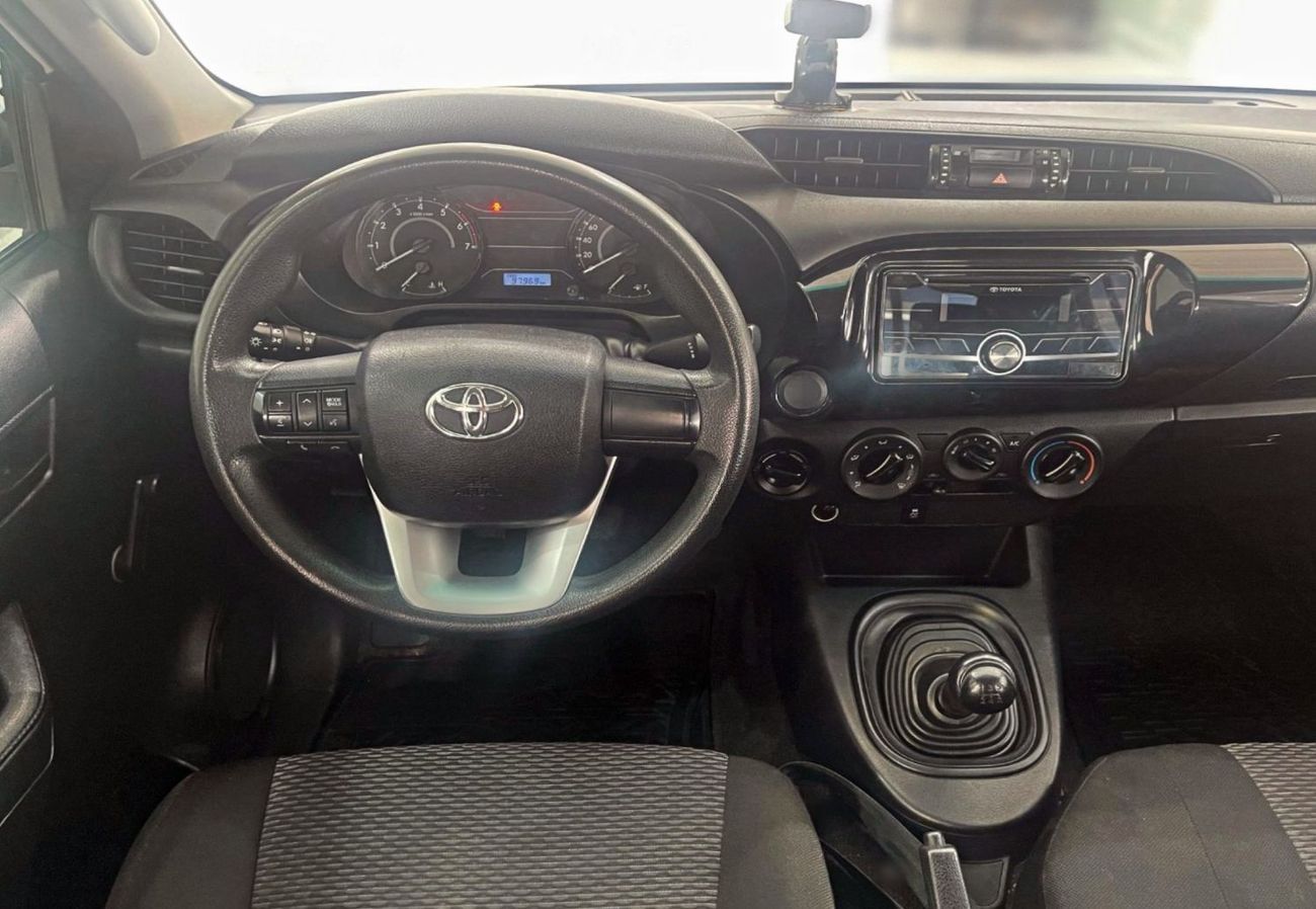 تويوتا هيلوكس GL