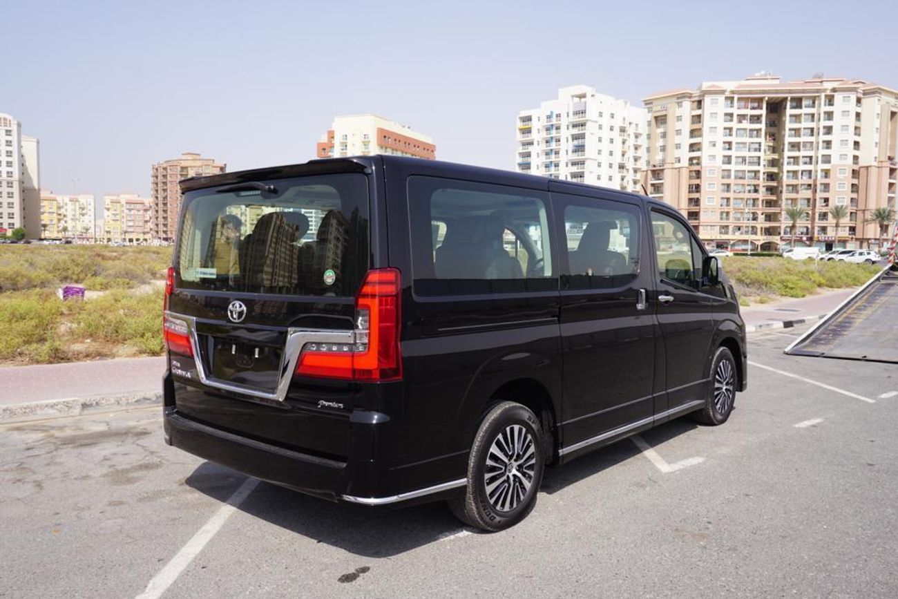 Toyota Granvia 2026 Toyota Granvia Premium 3.5L AT Petrol (Black-Black)