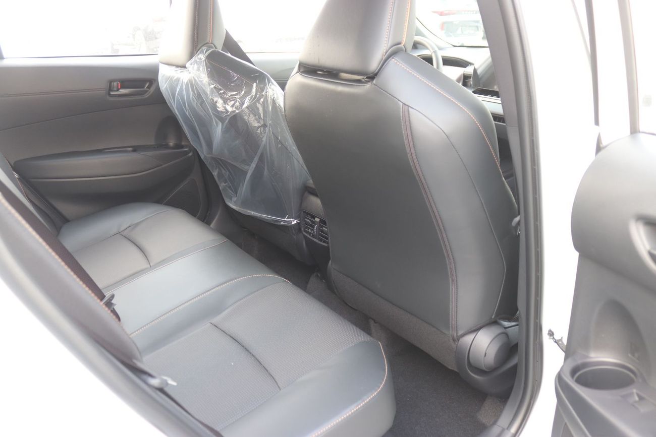 تويوتا كورولا كروس 2.0L HYBRID FACELIFT , LEATHER SEAT, ELECTRIC BACK DOOR MODEL 2025