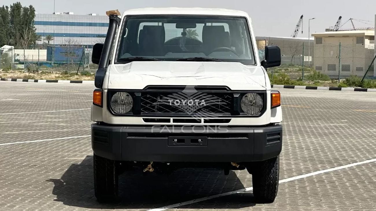 تويوتا لاند كروزر بيك آب Toyota/LC79 DSL DC 4.2L MT/Basic