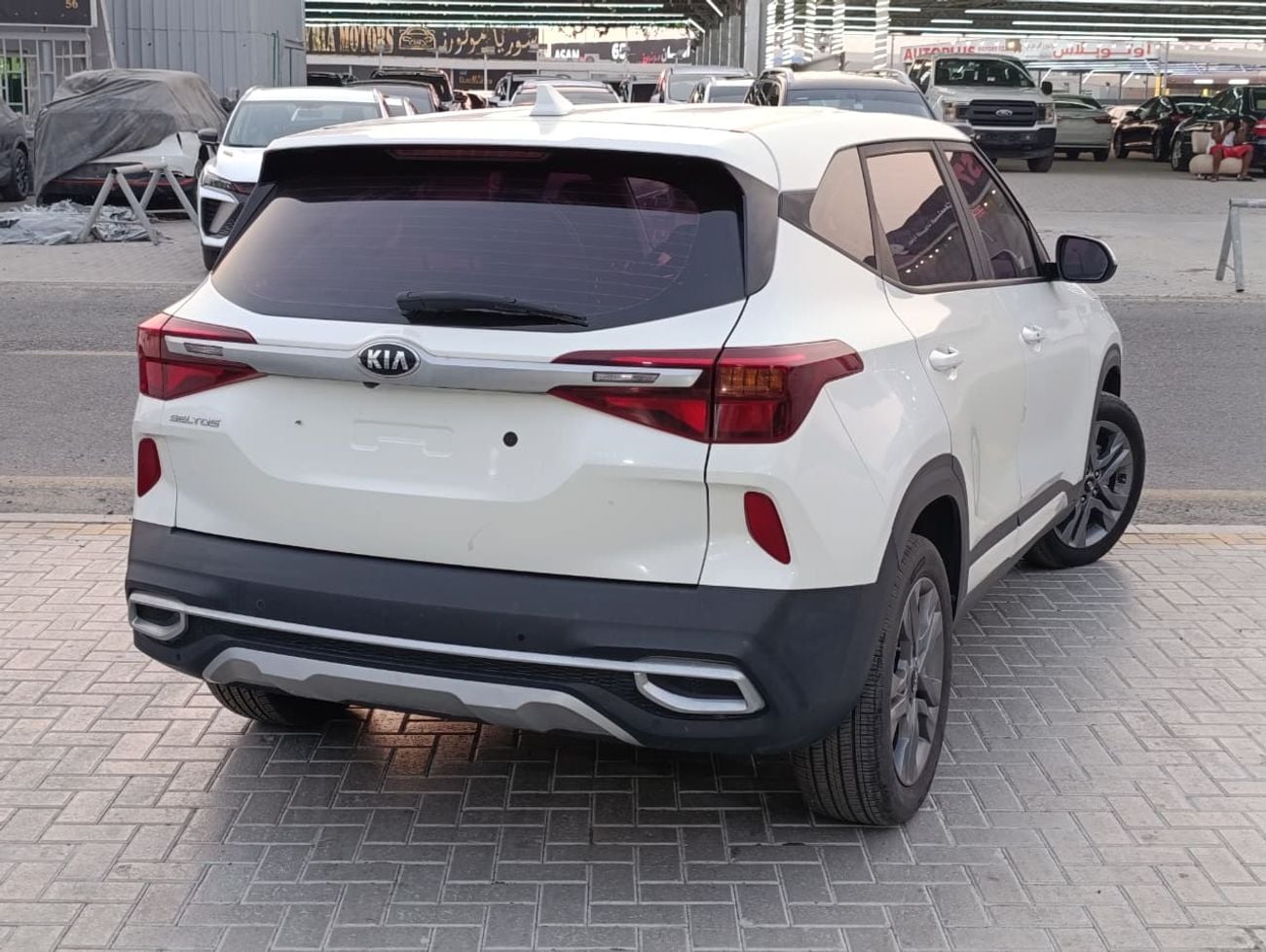 Kia Seltos EX
