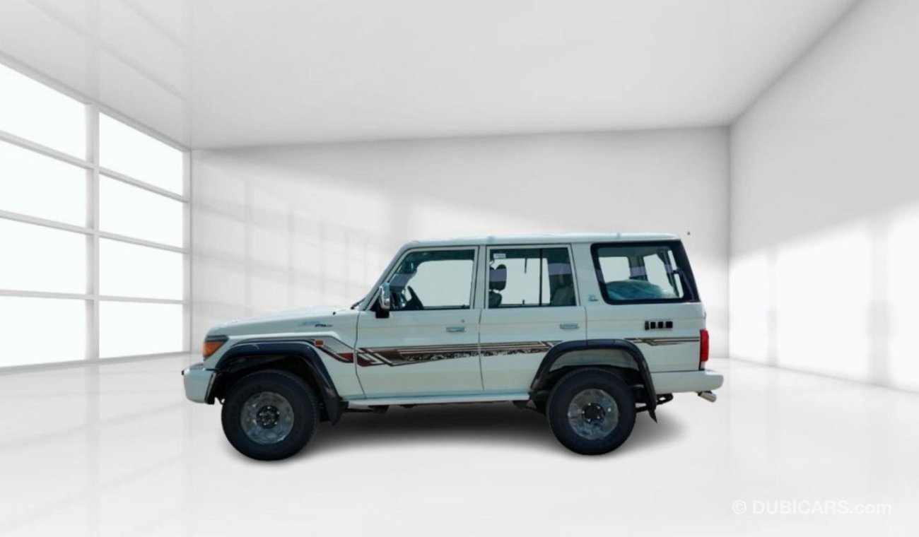 تويوتا لاند كروزر LC 76 HARDTOP 70th 5 DOORS ANNIVERSERY 4.5L V8 DIESEL WITH WINCH FULL OPTION 2022