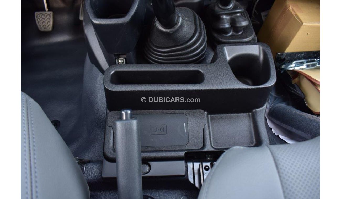 تويوتا لاند كروزر بيك آب 79 Double Cab Pickup Black Edition  V8 4.5L Turbo Diesel 4WD Manual