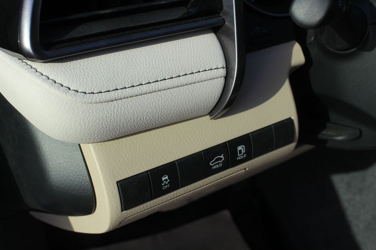 Toyota Camry 2024 TOYOTA CAMRY LE 2.5L AT, PRL