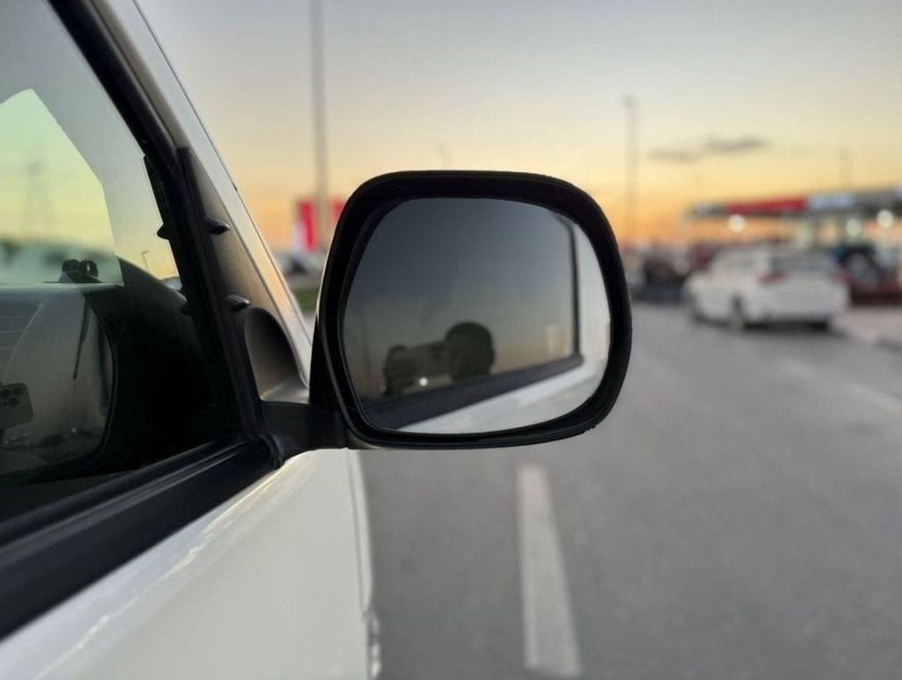 Toyota Hiace PREMIUM CONDITION | 2.8L DIESEL ENGINE | 2019 | RHD