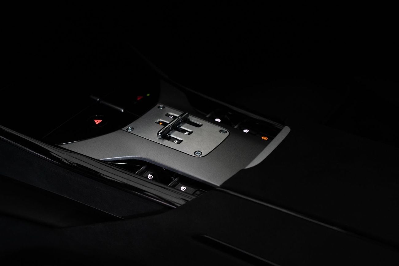 Ferrari Purosangue Naturally Aspirated V12-Full Carbon Fiber Package-BURMESTER High End Audio