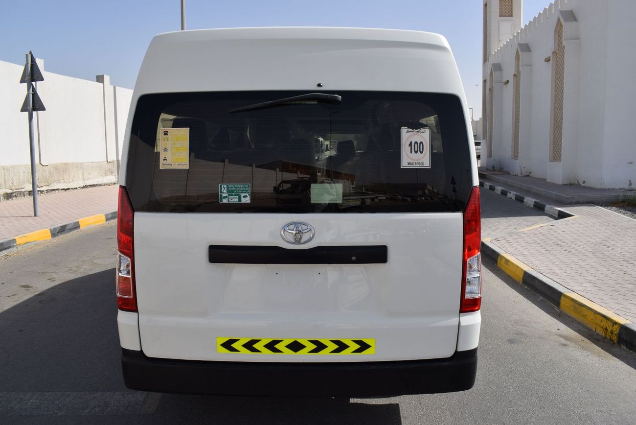 Toyota Hiace Toyota Hiace GL -High Roof Commuter 3.5L M/T, Model:2021. Excellent condition