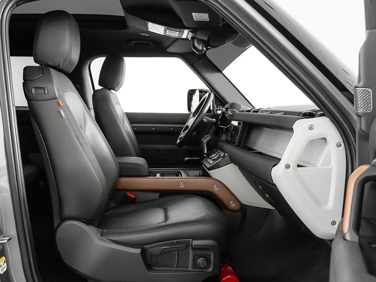 Land Rover Defender 90 X-DYNAMIC S P300