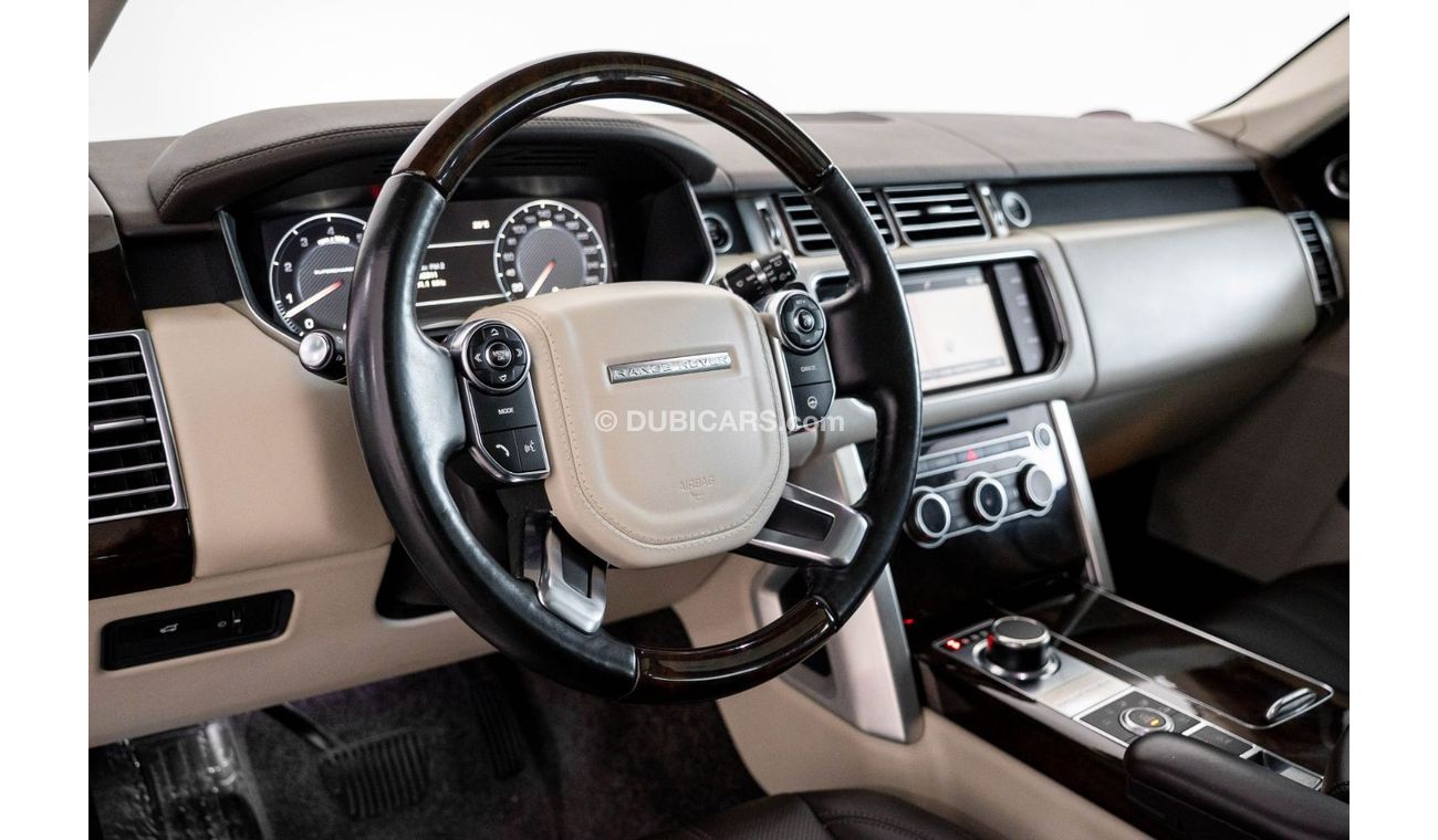 Land Rover Range Rover 2015 Range Rover Vogue SE / 5.0L V8 Supercharged / Full Service History