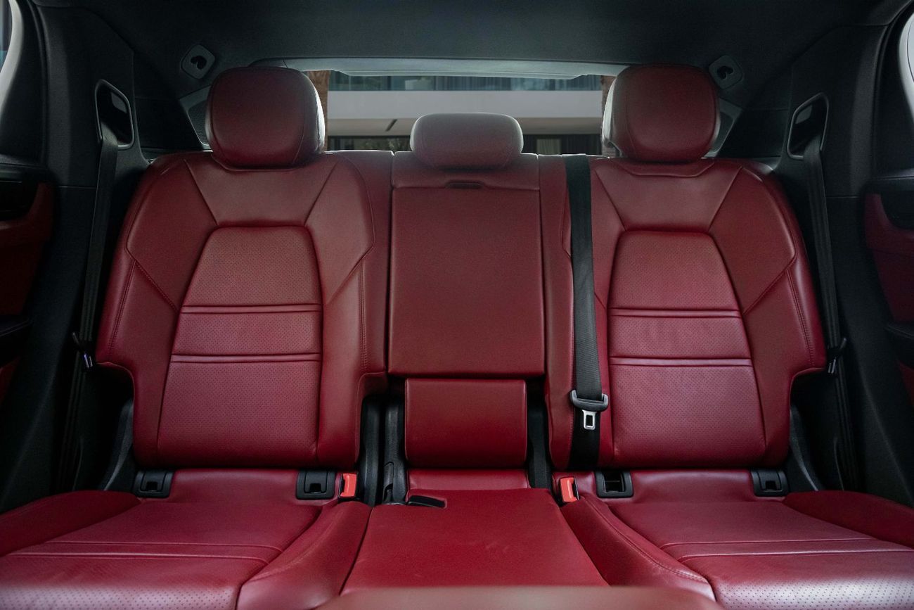 Porsche Cayenne Coupe | 4,994 P.M | 0% Downpayment | LOW MILEAGE!