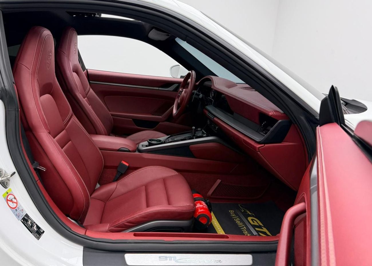 Porsche 911 CARRERA 2020 Porsche 911 Carrera, 1 Year Unlimited Km Warranty, Full Porsche Service History, GCC