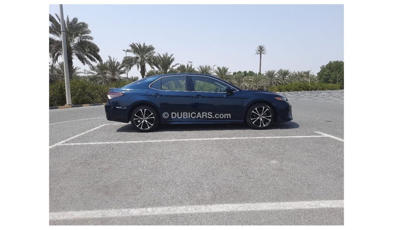 تويوتا كامري SE