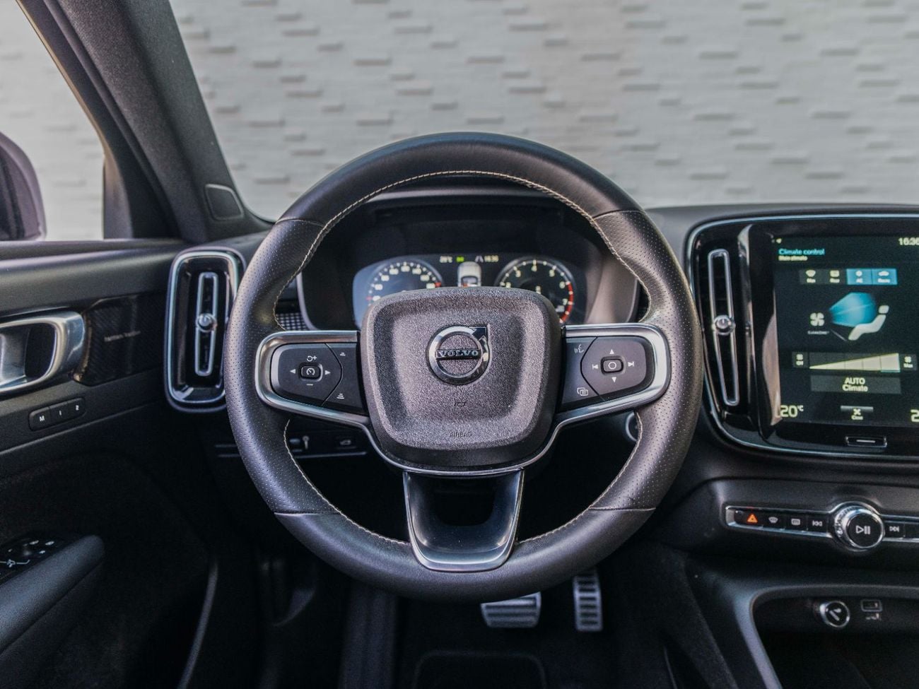 Volvo XC40 T4 R Design 2.0L