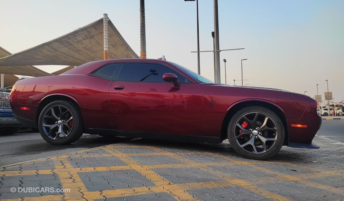 Dodge Challenger SXT