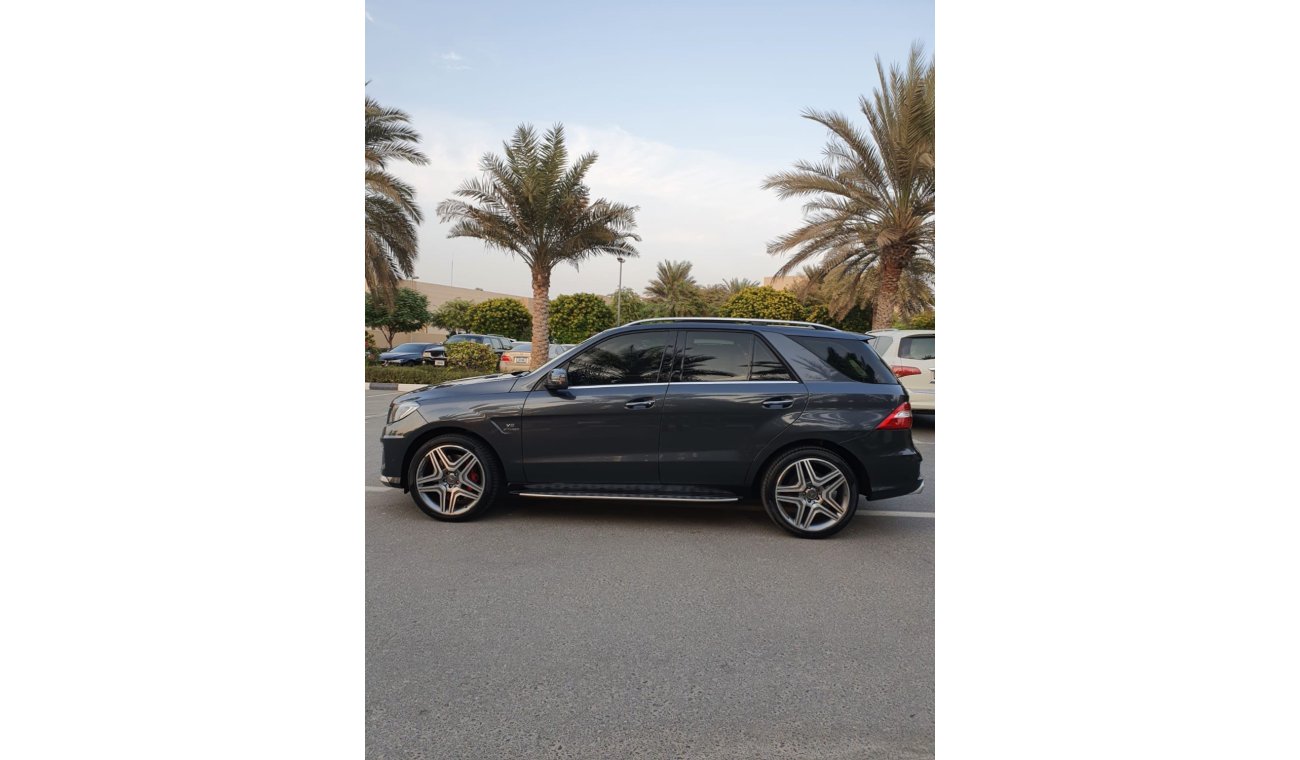 Mercedes-Benz ML 63 AMG Mercedes Benz ML63 AMG 2015 GCC