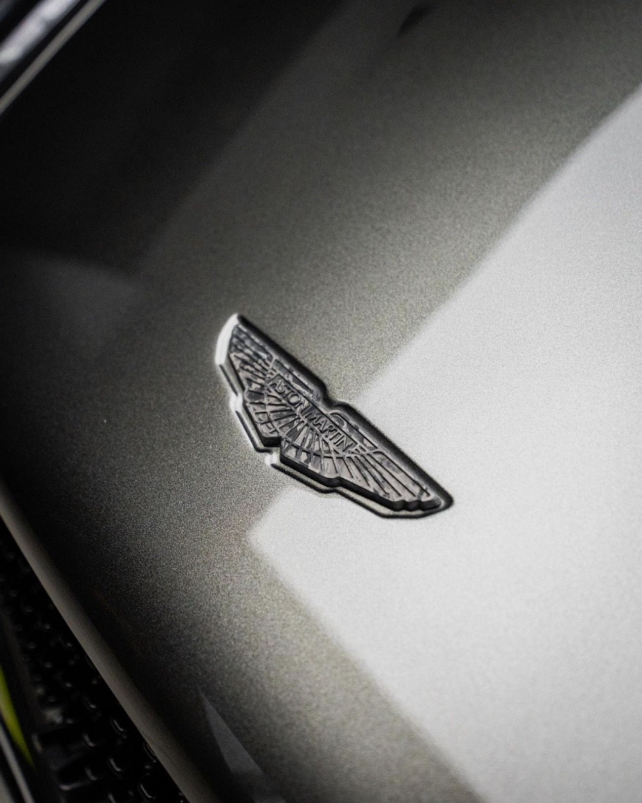 أستون مارتن DB11 AMR 5.2L