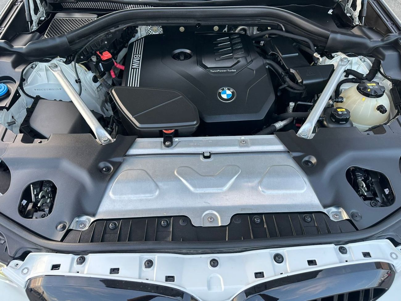 بي أم دبليو X4 BMW X4 TWIN POWER TURBO _Korean_2022_Excellent Condition _Full option