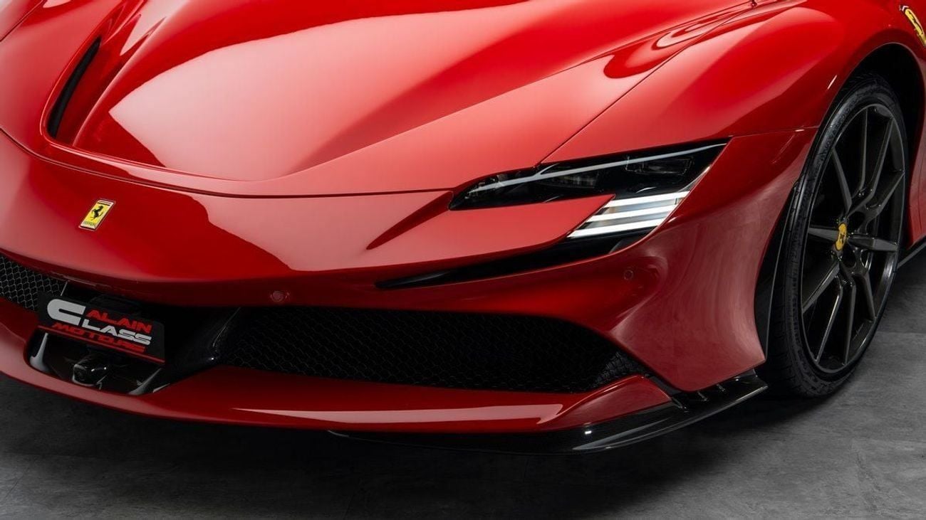 Ferrari SF90 STRADALE Tailor Made Ispirazioni 1 of 1 -  2022 - GCC - Under Service Contract