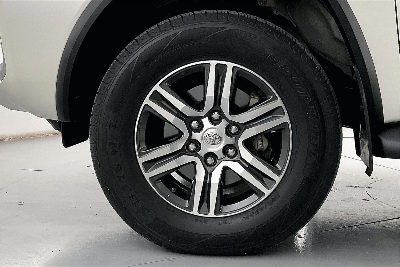 Toyota Fortuner GXR| 1 year free warranty | Exclusive Eid offer