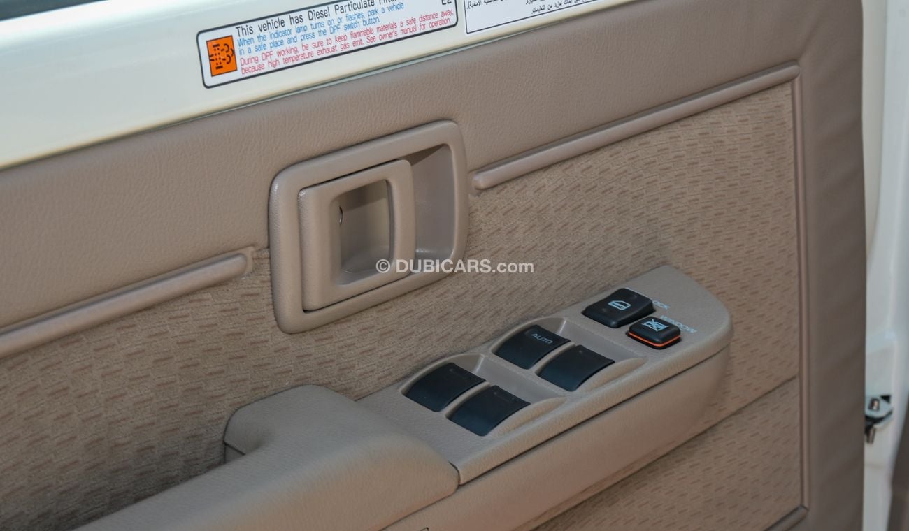 تويوتا لاند كروزر بيك آب LC79 DC 4.5L V8 MT YM 2024 (DIFF-LOCK)